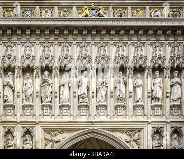Westminster Abbey Fassade aus der Nähe in london City united Kingdom Stockfoto