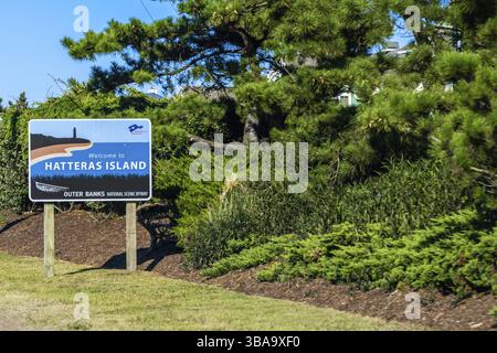 Cape Hatteras NS, NC, USA - 13. August 2022: Begrüßungsschild am Eingang zum Park Stockfoto
