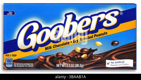 Goobers-Marke mit Schokolade überzogene Erdnüsse. Ferrero übernahm die Marke Goobers von Nestlé. Goobers sind glutenfrei. Stockfoto
