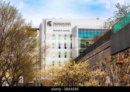 Grand Rapids, MI, USA - 23.04.2025: Foto des Michigan State University Research Center in Grand Rapids Michigan mit moderner akademischer Architektur Stockfoto