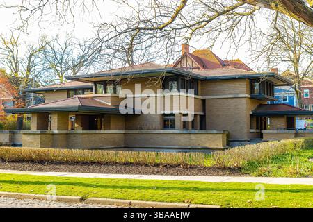 Grand Rapids, MI, USA - 23.04.2025: Foto des Meyer May House in Grand Rapids Michigan, ein historisches architektonisches Wahrzeichen, entworfen von Frank Lloyd W. Stockfoto