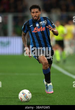 Bergamo, Italien. Mai 2025. Ederson von Atalanta während des Spiels Atalanta vs AS Roma Serie A im Gewiss Stadium in Bergamo. Der Bildnachweis sollte lauten: Jonathan Moscrop/Sportimage Credit: Sportimage Ltd/Alamy Live News Stockfoto
