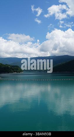 Bridging Nature – Panoramablick von Shizuoka, Japan Stockfoto