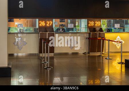 SIEM REAP, KAMBODSCHA - 11. JANUAR 2023: Neue Ticketschalter in Angkor Wat für Mehrtageskarten Stockfoto
