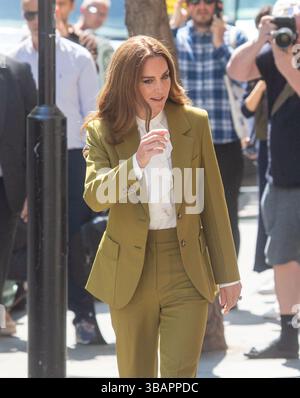 London, England, Großbritannien. Mai 2025. CATHERINE, Prinzessin von Wales, kommt zur British Design-Veranstaltung des British Fashion Council im Zentrum von London, um den Queen Elizabeth II Award zu verleihen. (Kreditbild: © Tayfun Salci/ZUMA Press Wire) NUR REDAKTIONELLE VERWENDUNG! Nicht für kommerzielle ZWECKE! Quelle: ZUMA Press, Inc./Alamy Live News Stockfoto