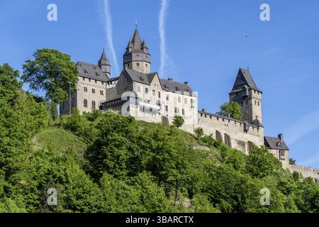 Altena, an der Lenne, oberhalb der Burg Altena, mit der weltweit ersten Jugendherberge, dem Maerkischen Kreis, einer kleinen Stadt im Sauerland, Nordrhein-Westfalen Stockfoto
