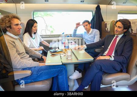 Roma, Italien. Mai 2025. Einen Moment während der Zugfahrt am Tag vor dem Finale des italienischen Pokals zwischen Mailand und Bologna im Olympiastadion in Rom, Italien. Mittwoch, 13. Mai 2025. Sport Soccer (Foto: Spada/LaPresse) Credit: LaPresse/Alamy Live News Stockfoto