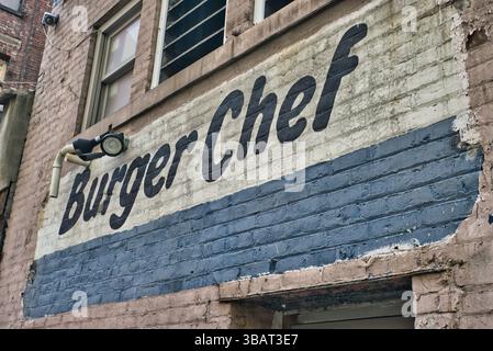 Der alte Burger Chef unterschreibt in Cincinnati Ohio. USA 2025 Stockfoto