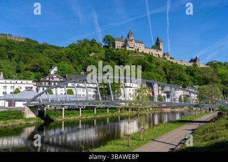 Altena, an der Lenne, oberhalb der Burg Altena, Heimat der weltweit ersten Jugendherberge, Märkischer Kreis, kleine Stadt im Sauerland, Rad A Stockfoto