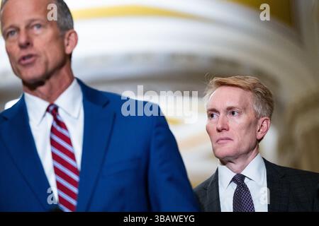 Washington, Usa. Mai 2025. Senator James Lankford, R-OK, bei einer Pressekonferenz nach dem wöchentlichen Mittagessen des Senats im US-Kapitol in Washington, DC am Dienstag, den 13. Mai 2025. Foto: Annabelle Gordon/UPI Credit: UPI/Alamy Live News Stockfoto