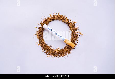 Werben Sie für eine rauchfreie Welt mit Grafiken für die Kampagnen „World No Smoking Day“, „World Lung Cancer Day“ und „World No Tobacco Free“. Stockfoto