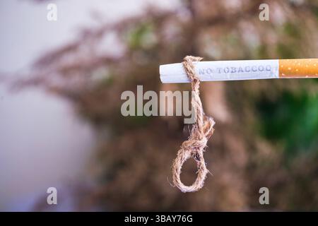 Werben Sie für eine rauchfreie Welt mit Grafiken für die Kampagnen „World No Smoking Day“, „World Lung Cancer Day“ und „World No Tobacco Free“. Stockfoto