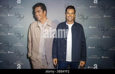 AMSTERDAM - Sänger Yves Berendse bei der Präsentation seines neuen Albums voor altijd. ANP FRANK VAN BEEK niederlande raus - belgien raus Stockfoto