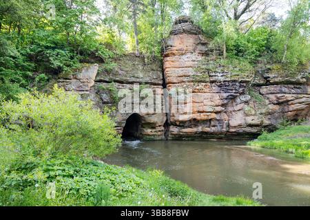 Průrva řeky Ploučnice, Noviny Pod Ralskem, Česká republika / Tunnel Gap forn Ploucnice River, Noviny Pod Ralskem, Tschechische republik Stockfoto