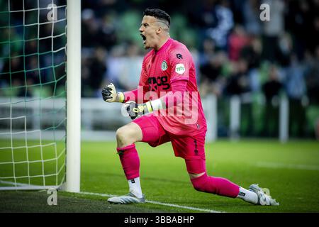 GRONINGEN - FC Groningen Torhüterin Etienne Vaessen während des niederländischen Eredivisie-Spiels zwischen dem FC Groningen und Ajax im Euroborg-Stadion am 14. Mai 2025 in Groningen, Niederlande. ANP ROBIN VAN LONKHUIJSEN Stockfoto