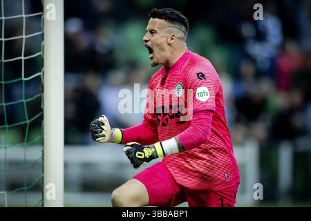 GRONINGEN - FC Groningen Torhüterin Etienne Vaessen während des niederländischen Eredivisie-Spiels zwischen dem FC Groningen und Ajax im Euroborg-Stadion am 14. Mai 2025 in Groningen, Niederlande. ANP ROBIN VAN LONKHUIJSEN Stockfoto