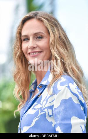 Cannes, Frankreich. Mai 2025. Cecile de France nahm am 15. Mai 2025 im Rahmen des 78. Filmfestivals in Cannes Teil. Foto: Aurore Marechal/ABACAPRESS.COM Credit: Abaca Press/Alamy Live News Stockfoto