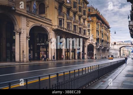 Genua, Italien - November 04, 2018 - Via XX Settembre, dem zentralen Platz der Stadt Stockfoto