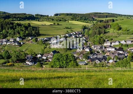 Sauerland Landschaft bei Wunderthausen, gehört zu Bad Berleburg, im Kreis Siegen-Wittgenstein, NRW, Deutschland Sauerland Landschaft *** Sauerland Landschaft bei Wunderthausen, gehört zu Bad Berleburg, im Landkreis Siegen Wittgenstein, NRW, Deutschland Sauerland Landschaft Stockfoto