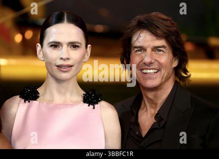 London, Großbritannien. Mai 2025. Hayley Atwell und Tom Cruise nehmen an der Mission Impossible the Final Reckoning Global Premiere am Leicester Square in London Teil. Quelle: SOPA Images Limited/Alamy Live News Stockfoto