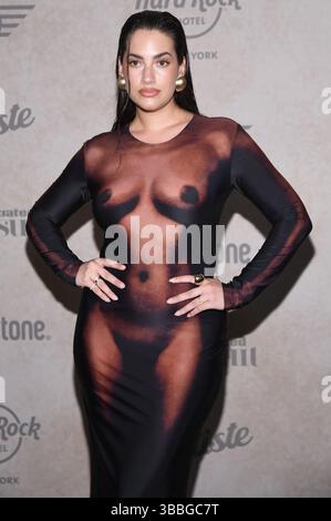 New York, USA. Mai 2025. Lorena Durán nimmt an der Veröffentlichung der 2025 erschienenen Ausgabe von Sports Illustrated Swimsuit im Hard Rock Hotel, New York, NY, am 15. Mai 2025 Teil. (Foto: Anthony Behar/SIPA USA) Credit: SIPA USA/Alamy Live News Stockfoto