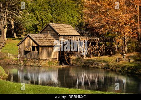 Mabry Mill im Herbst auf dem Blue Ridge Parkway Virginia USA Stockfoto