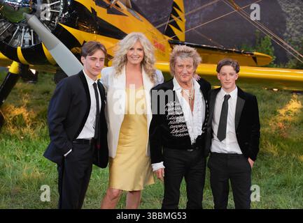 London, Großbritannien. 15. Mai 2025. Alistair Stewart, Penny Lancaster, Rod Stewart und Aiden Stewart nehmen am 15. Mai 2025 in London, England, Großbritannien, an der Weltpremiere von Mission: Impossible - The Final Reckononing Teil. Quelle: S.A.M./Alamy Live News Stockfoto