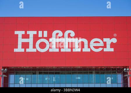 Möbel Höffner, Sachsendamm, Schöneberg, Berlin, Deutschland *** Möbel Höffner, Sachsendamm, Schöneberg, Berlin, Deutschland Stockfoto