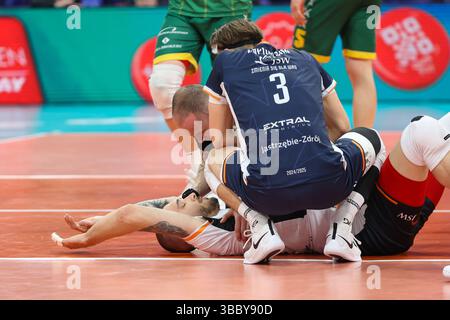 Lodz, Polen. Mai 2025. CEV Champions Legue Volley 2025 Finale vier Halbfinale JSW Jastrzebski Wegiel gegen Aluron CMC Warta Zawiercie. Quelle: Anna Klepaczko LUMIKA/Alamy Live News Stockfoto