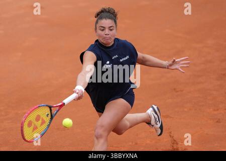Rom, Italien. Mai 2025. Jasmine Paolini von Italien im Finale des Internazionali BNL d’Italia 2025 Tennis Turniers gegen Coco Gauff aus den Vereinigten Staaten von Amerika im Foro Italico in Rom, Italien am 17. Mai 2025. Jasmine Paolini gewann mit 6:4 und 6:2. Quelle: Insidefoto/Alamy Live News Stockfoto