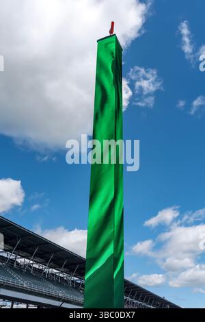 Speedway, in, USA. Mai 2025. Die Wagen DER NTT INDYCAR-SERIE kommen auf Kurs und qualifizieren sich für den 109. Lauf des Indianapolis 500 im Speedway, IN. (Kreditbild: © Walter G. Arce Sr./ASP via ZUMA Press Wire) NUR REDAKTIONELLE VERWENDUNG! Nicht für kommerzielle ZWECKE! Stockfoto