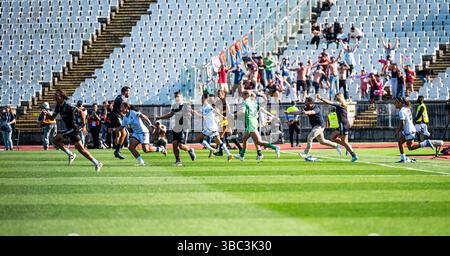 Lissabon, Lissabon, Portugal. Mai 2025. Die Spieler von Torreense feiern den Sieg nach dem letzten Pfeifen des Spiels, während des Finales des portugiesischen Pokals der Frauen, zwischen Torreense und Benfica im Nationalstadion, 17. Mai 2025 Credit: Nuno Reisinho/ZUMA Press Wire/ZUMA Wire/Alamy Live News Stockfoto
