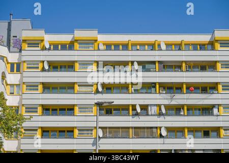 Sozialwohnungen, Kreuzberger Zentrum, Kottbusser Tor, Kreuzberg, Berlin, Deutschland *** Sozialwohnungen, Kreuzberg Zentrum, Kottbusser Tor, Kreuzberg, Berlin, Deutschland Stockfoto