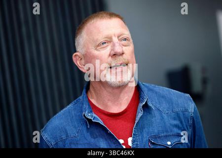 Tennis-Star Boris Becker beim Sport-Talk im Wohnmobilpark Bad Honnef. Bad Honnef, 18.05.2025 NRW Deutschland *** Tennisstar Boris Becker beim Sport Talk im Wohnmobilpark Bad Honnef, 18 05 2025 NRW Deutschland Copyright: XChristophxHardtx Stockfoto