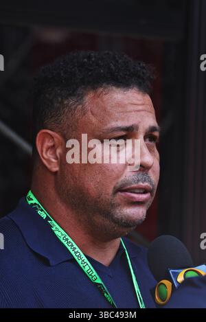 Imola, Italien. Mai 2025. Ronaldo (BRA) ehemaliger Fußballspieler. 18.05.2025. Formel-1-Weltmeisterschaft, Rd 7, Emilia Romagna Grand Prix, Imola, Italien, Renntag. Quelle: James Moy/Alamy Live News Stockfoto