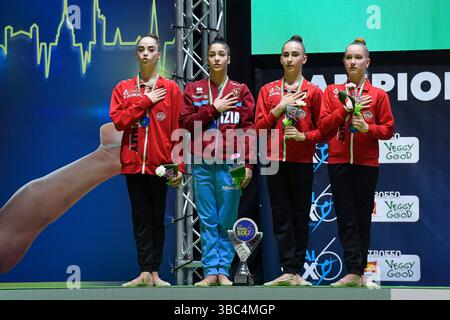 Turin, Italien, Italien. Mai 2025. Italien, Turin 17. Mai 2025.Pala Gianni Asti aus Turin .Finale sechs der Nationalen Rhythmischen Gymnastik-Meisterschaft A 2025.Ginnastica Fabriano zweiter Platz, (Bild: © Tonello Abozzi/Pacific Press via ZUMA Press Wire) NUR REDAKTIONELLE VERWENDUNG! Nicht für kommerzielle ZWECKE! Stockfoto