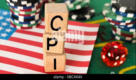 VPI, Verbraucherpreisindex-Konzept. Holzblock mit den Worten CPI. Inflation der Warenpreise und steigende Inflation. Auswirkungen auf das Wirtschaftswachstum mit Relate Stockfoto