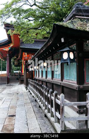Außenansicht des Yasaka-Schreins, Kyoto, Kansai, Japan Stockfoto