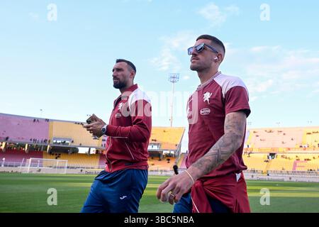 Lecce, Italien. Mai 2025. Inspektion des Torino-Feldes während des Fußballspiels der Serie A Enilive zwischen US Lecce und Turin FC im Via del Mare Stadium in Lecce, Italien, am 18. Mai 2025. (Foto Fabrizio Corradetti/LaPresse) Credit: LaPresse/Alamy Live News Stockfoto