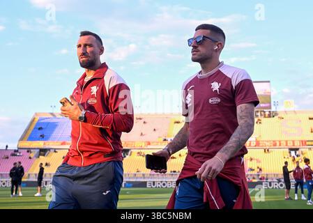 Lecce, Italien. Mai 2025. Inspektion des Torino-Feldes während des Fußballspiels der Serie A Enilive zwischen US Lecce und Turin FC im Via del Mare Stadium in Lecce, Italien, am 18. Mai 2025. (Foto Fabrizio Corradetti/LaPresse) Credit: LaPresse/Alamy Live News Stockfoto