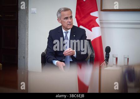 Rom. Mai 2025. Präsident Wolodymyr Zelenskyj trifft am 17. Mai 2025 in Rom mit Mark CARNEY (Premierminister Kanadas) zusammen. Arbeitsbesuch des Präsidenten und der First Lady in Italien und im Vatikan Credit:das Präsidialbüro der Ukraine Via/dpa/Alamy Live News Stockfoto