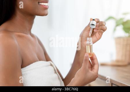 Medizinisches kosmetisches Produkt, Schönheitsverfahren für Anti-Aging zu Hause Stockfoto