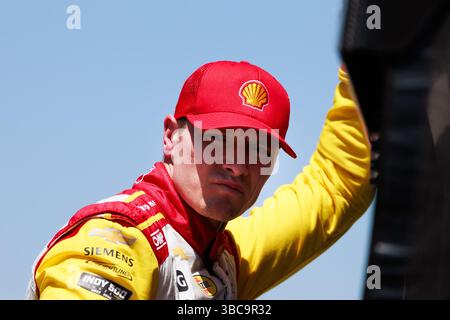 Indianapolis, Usa. Mai 2025. Josef Newgarden, Team Penske Chevrolet am zweiten Tag der Qualifikation für die NTT IndyCar Series 109. Lauf des Indianapolis 500 auf dem Indianapolis Motor Speedway. Quelle: SOPA Images Limited/Alamy Live News Stockfoto