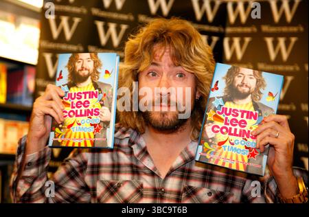 Justin Lee Collins bei einer Unterzeichnung seines neuen Buches „Good Times“ in Waterstones in Kent am 22. September 2009 Stockfoto