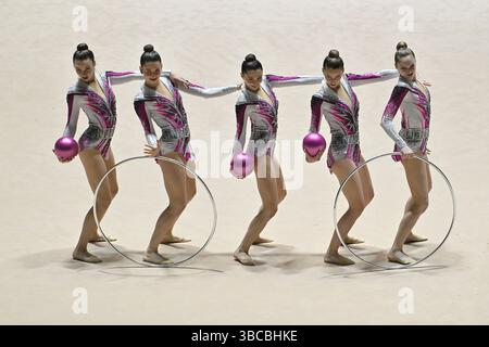 5/17/2025 Italien, Turin 17. Mai 2025 Pala Gianni Asti aus Turin Finale sechs der nationalen Rhythmischen Turnen-Meisterschaft Serie A 2025 Italienisches Team le Larfalle (Foto: Tonello Abozzi/Pacific Press/SIPA USA) Stockfoto