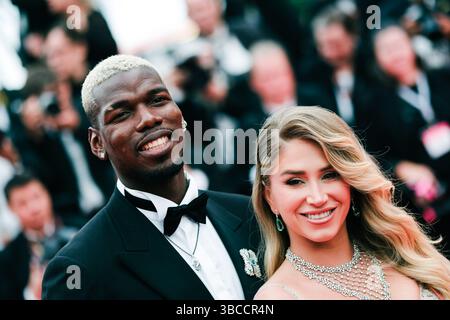 Cannes, Frankreich. Mai 2025. Paul Pogba wurde auf dem Roten Teppich als höchste 2 niedrigste während des 78. Festivals von Cannes im Palais des Festivals gesehen. Bildnachweis: Julie Edwards./Alamy Live News Stockfoto