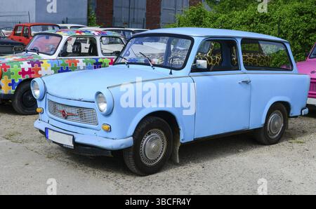 Der Trabant ist ein Auto des ehemaligen ostdeutschen Automobilherstellers VEB Sachsenring Automobilwerke Zwickau im sächsischen Zwickau. Es war die meiste Kombi Stockfoto