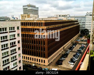 Berlin, Deutschland. In der ehemaligen ostdeutschen/DDR-Polizeistation in der Keibelstraße befindet sich das Gefängnis, in dem Gefangene eingesperrt wurden. Stockfoto