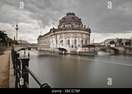 Das Bode Museum ist eine der Museumsgruppen auf der Museumsinsel in Berlin Stockfoto