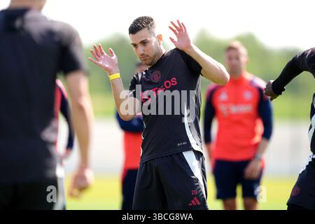 Diogo Dalot von Manchester United während eines Trainings im Carrington Training Centre in Manchester. Bilddatum: Dienstag, 20. Mai 2025. Stockfoto